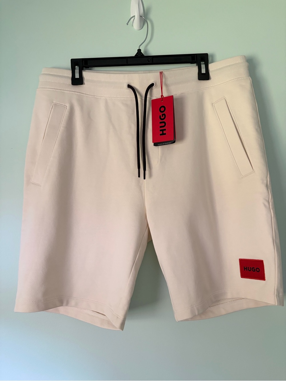 Hugo Boss Diz222 Shorts with Red Logo